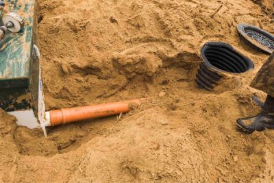 Шефмонтаж канализации: что это и зачем он нужен?