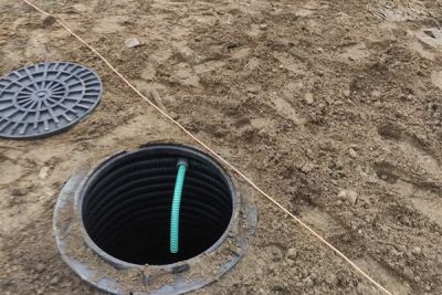 Зачем нужны дренажные колодцы и как их правильно установить?