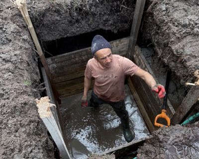 Какой септик выбрать, если дом стоит на болотистой почве?