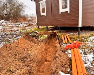 Установка септика Евробион 5 с принудительным отведением в д. Мельниково, Ленинградская область