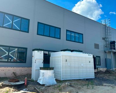 Правильный выбор септика для участка с бассейном и баней: как избежать перегрузки системы