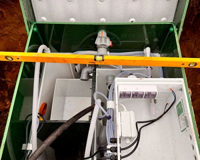 Как правильно сливать воду из бассейна в септик? Советы и альтернативы