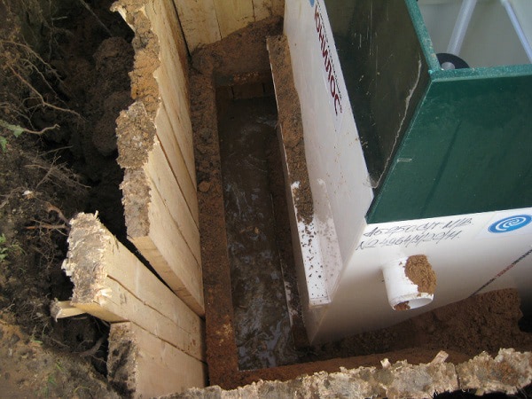 Монтаж очистной станции канализации в плывун